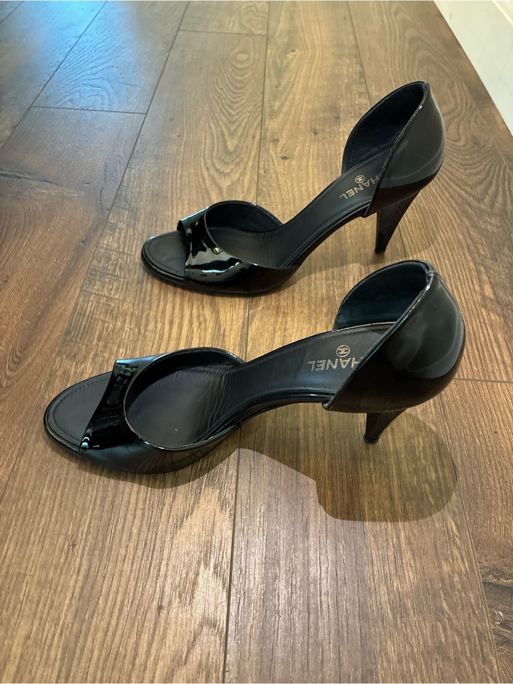 CHANEL Black Patent Leather Open-Toe D'Orsay Heels - Picture 6 of 9